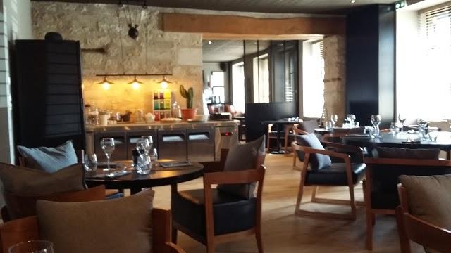 Le Bistro Chic