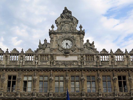l'Hôtel de Ville de Valenciennes
