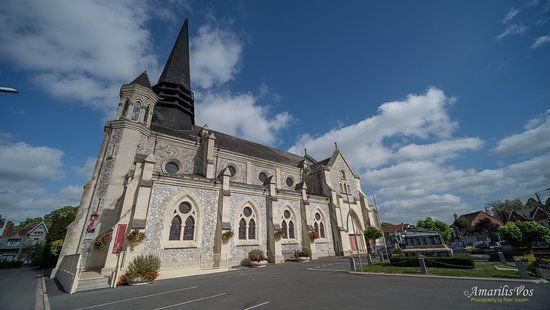 l'église Saint-Laurent de Richebourg
