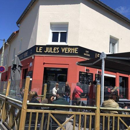 Le Jules Verne