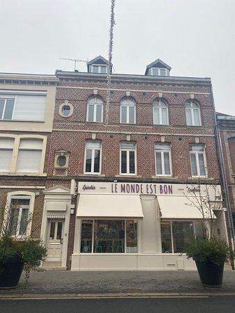 Le Monde est Bon