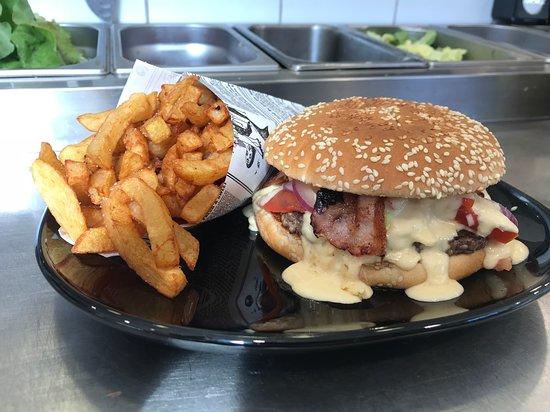 Colt's Burger