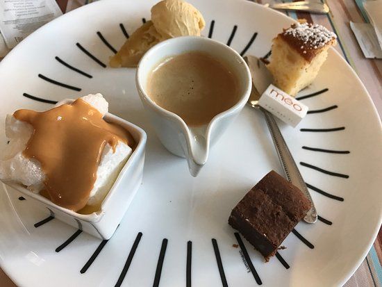 Le Bistro